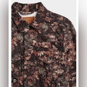 Levi Camo Trucker Jean/Denim Jacket